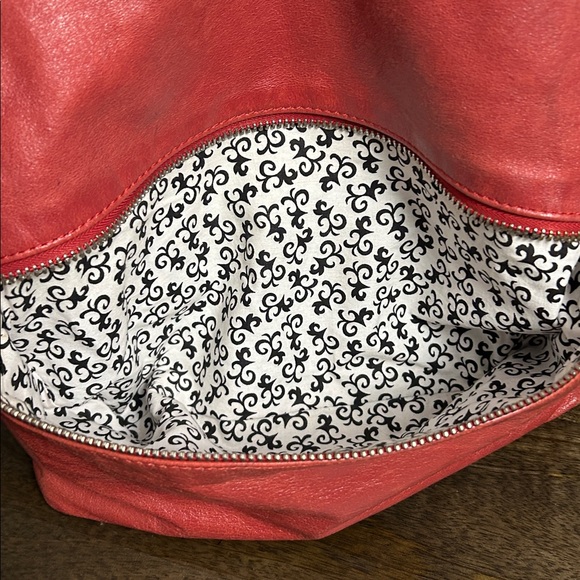 Hobo International Red Leather Shoulder Bag - Picture 7 of 11